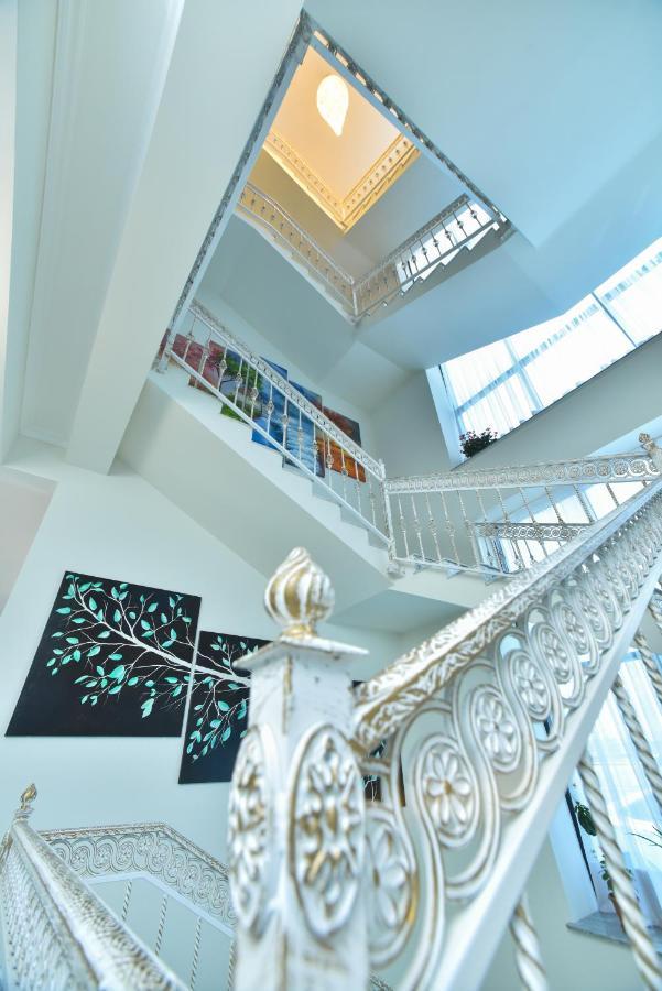 Altunyan Hotel Yerevan Exterior photo