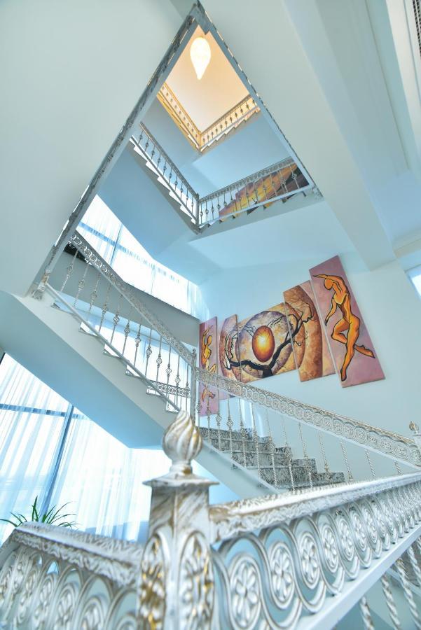 Altunyan Hotel Yerevan Exterior photo